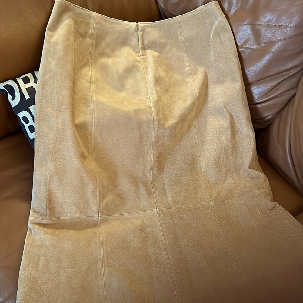 A.M.I. 100% LEATHER LONG TAN SKIRT Size 10 - Picture 5 of 10